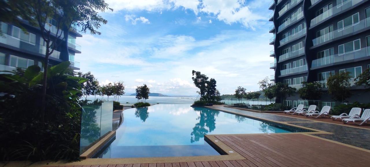 Infinite Seaview With Penang Bridge Suite With Sunrise Up To 11 Person Bayan Lepas Eksteriør bilde